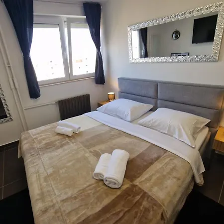 Апартаменти 41 Задар