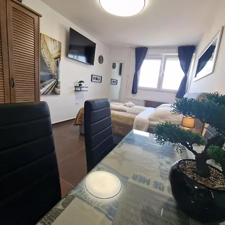 Apartman 41 *