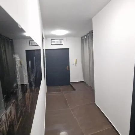 41 Apartment